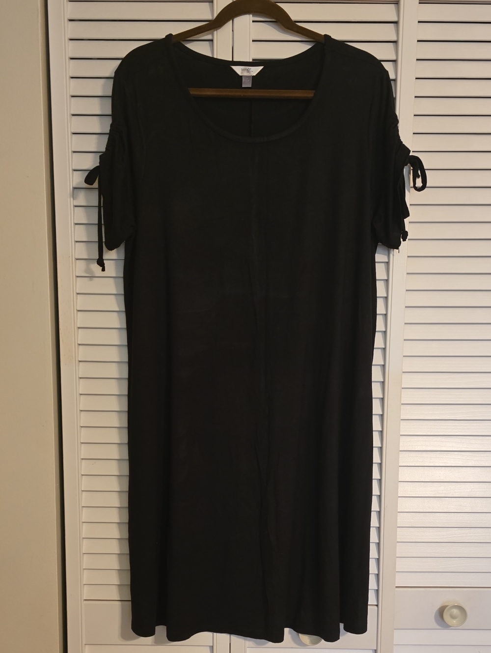 Terra & Sky Black Short Tie-Sleeve Women's Tunic Dress